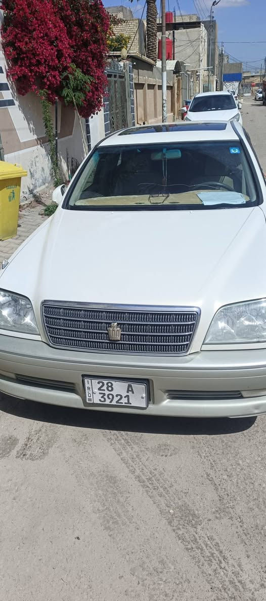 ملكة بسمي نكليزي نجف فول سيار
موديل 2003 كرتون بيه كص قمار سيار 4 دكم
سعر 115بيه مجال 
*********** مكان سيار بنجف
