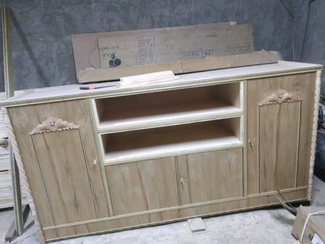 يتوفر لدى مجمع تصميمي للاثاث بوفيه مترين ونص رتفاع متر و١٥ عمق ٦٠(سعر 170الف)

🛑🛑 موجود فقط توصيل لكل محافضات العراق 

☎️للحجز والاستفسار ***********
