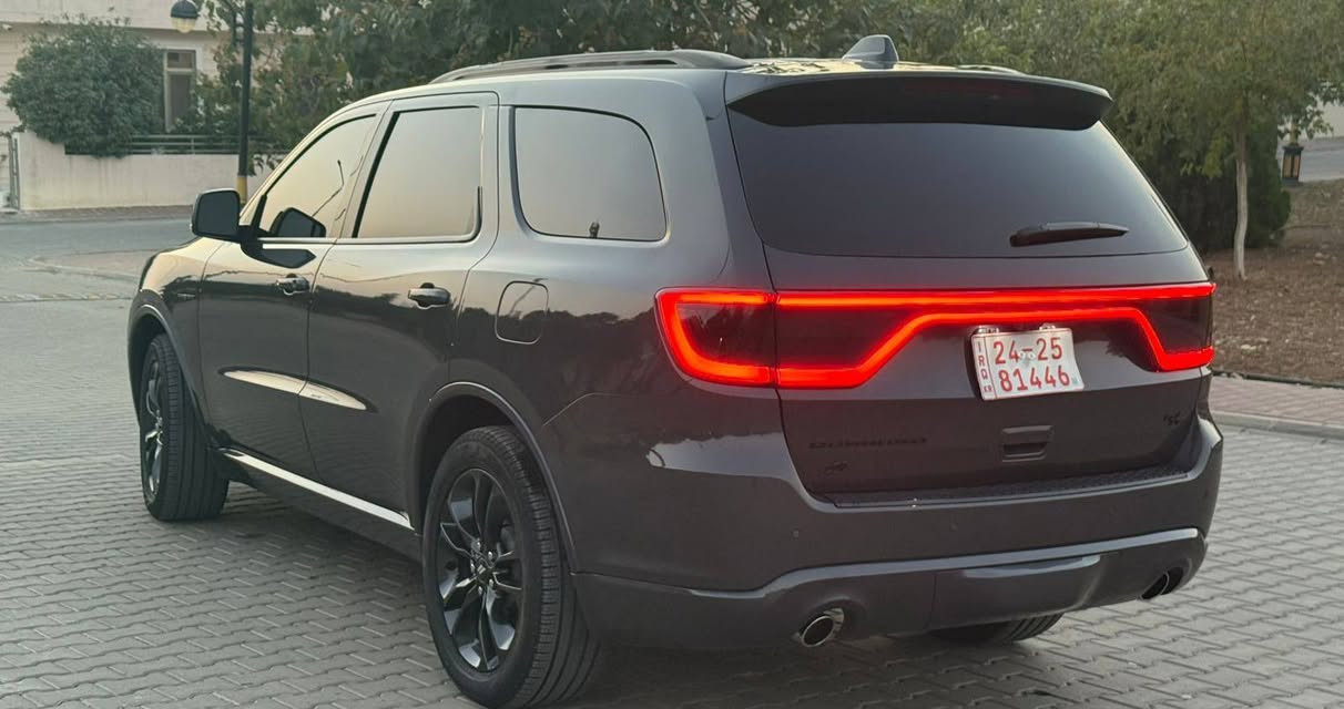 دوج دورانغو موديل: 2025
الفئة: R/T Plus فول فول مواصفات 

المواصفات:
محرك V8 فور ويل 5.7L
قمة المواصفات
سقف شامواه
بانوراما
جير أوتوماتيك
مرايا كهرباء
رادار
دبل أكسل
كاميرا
حساسات
كراسي مع تسخين
شاشات
مرايا مع رادار
لايت زينون
لايت LED
ستيرن مع تسخين
رادار أمامي وخلفي
مواصفات كثيرة أخرى
الحالة:
الممشى: فقط 2,000 كم
حساب سفري
على دهان الشركة
بدون أي مصروف
نظيفة جداً
كل شيء بشرط
القير والمحرك بشرط وغير مفكوكة
براغي بودي على دهان الشركة
لا توجد أي مشاكل
السعر: عند الطلب (اكتب تعليق ويوصلك السعر مباشرة)
الموقع: السليمانية
رقم صاحب السيارة: ***********
