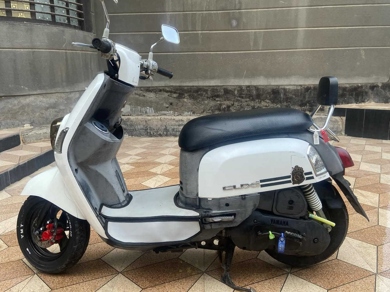 سلام عليكم ماكس بوليس البيع كابريتر مديل 2008ختم واحد ويا مكينه كهربائيات كله شغاله سلف هندر دراجه ما مفتوحه سعره مليون و75وبيه مجال مكاني البصره الدير رقم ***********
