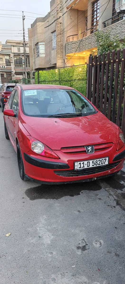 موديل ٢٠٠٥ مكفوله من كلشي مكان بغداد حي الجهاد السعر ٥٨ سياره تخم تاير تبريد صدر جديد غرفه جديده منضومه زنون شاشه كامرا دوار الشراي يتصل ***********
