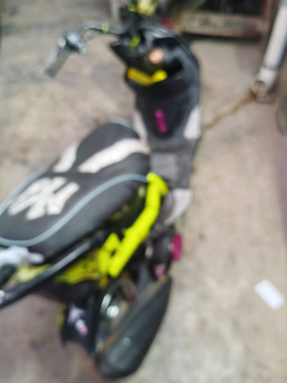 سلام عليكم دراجه ماكس عـدله مال العب للبيع نكره سلف كفارت موجودات كاملات +بيه غراض تزويد وياله يدات بريك تاير جلاتين جديد كلجات رياضي خلفي امامي
مكاني بغداد الشعب الجزائر متواجد خاص وهاذا رقمي ***********
السعر 350وبيه مجال بصيط
