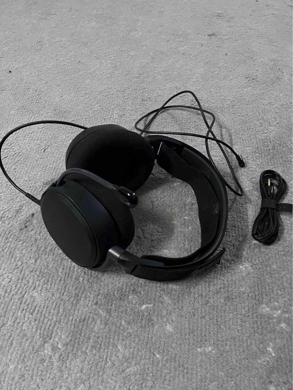 🎧 هیدسێت SteelSeries دنمارك 🇩🇰 بۆ فرۆشتن

* دەنگی زۆر باش 🔊
* مایکروفۆن پاک و ڕوون 🎤
* بەکارھاتووە بەڵام کاردەکات 100%
* ھەموو شتێکی باشە، 

💰 نرخ: 50,000 دینار (قابل گفتوگۆ)

📍 شوێن: سلێمانی

ئەگەر حەزت کرد پەیوەندیم پێوە بکە 📩 السليمانية, العراق


**إذا كنت صاحب هذا الإعلان وتريد حذفه لأي سبب، رجاءا أرسل رسالة إلى الدعم الفني**