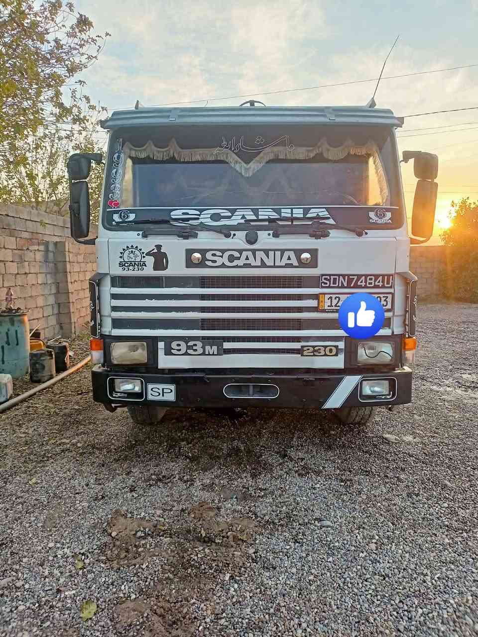 للبيع 
سكانيا فطيمه گرماوي 
حجم93. موديل 93 
سياره مكفولة كفالة عامه 
شرط قطره صبغ مابيها 
شرط بعدها وضع شركة 
طخم تاير جديد زوج باتريات جدد
بم نوزل معمر جديد تبريد  شركه 
كهربائيات  من الدعاميه لدعاميه كلو شغال 
رقم دولي ب أسمي سنويه تاريخ النفاذ.    30.12.2030
 
للاستفسار.  ***********
