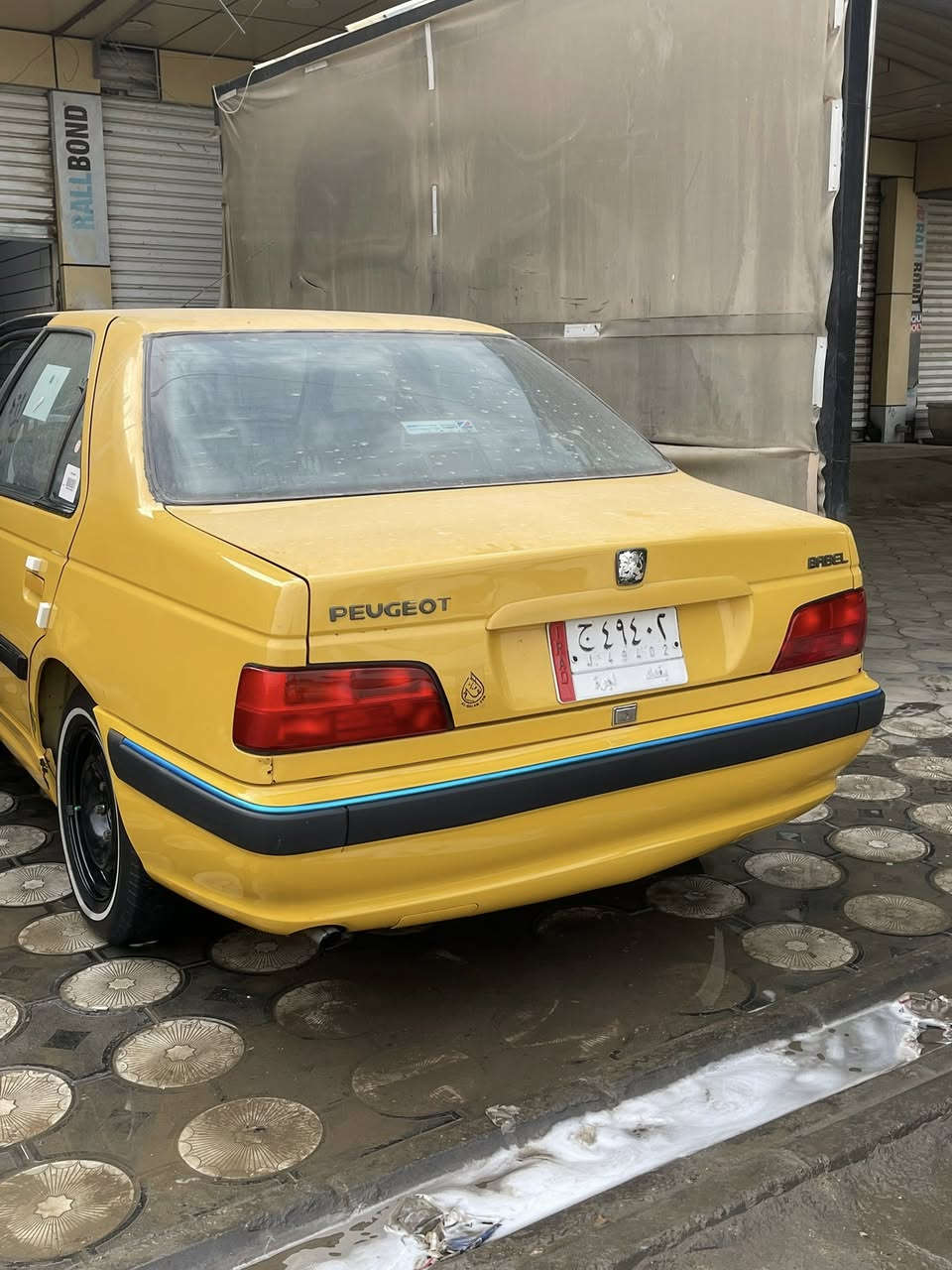 سلام عليكم بيجو بارص موديل 15 بيها بس باب  الصدر صبغ  شويه  وصدر  نص ونص  السعر 45  الا تصال   ***********
