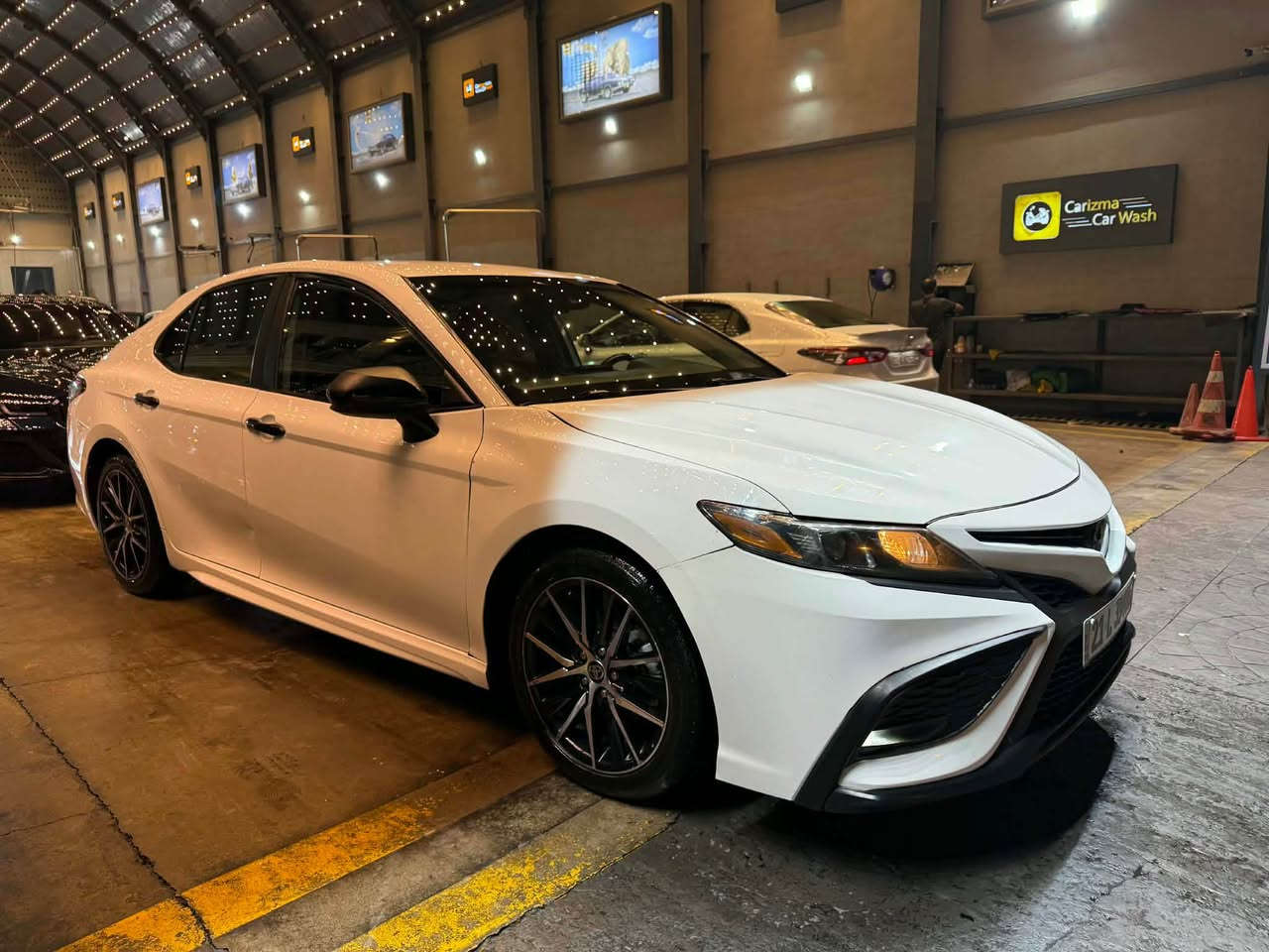 کامیری 2021 178$مواسەفاتSE گێر و مەکیینەی بەشەرتە بۆنییتی سبوغە لەگەل چاملغی ساردییە چاملغی دواوەی کەمێک pdr هەیە بەلام شوێنەکەی دیار نییە سەیارەیەکی بێ مەسرووف هەمووی بە شەرت *********** أربيل, العراق
