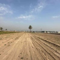*المساحة*: 1 دونم = 2500 م² - *الواجهة*: 83 متر × نزال 30 متر  - *النو...