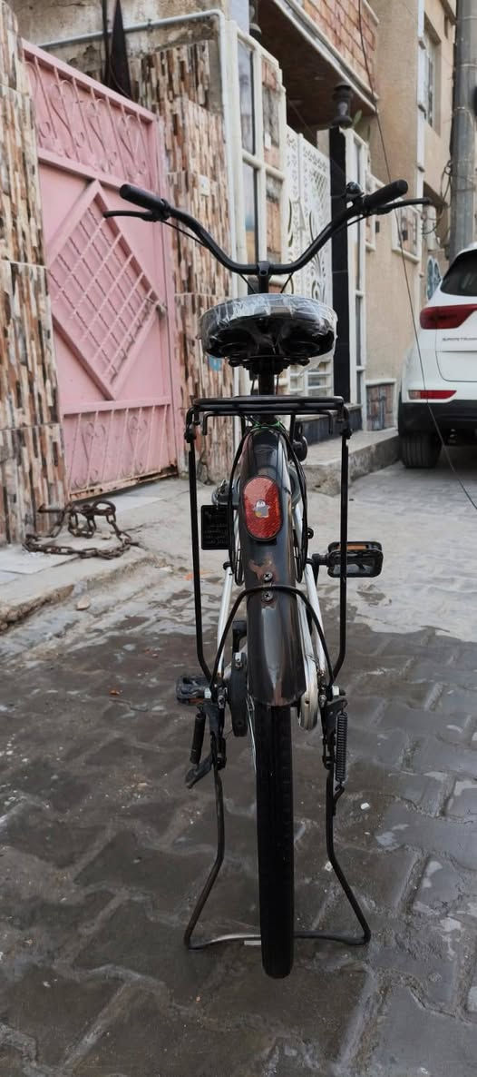 السلام عليكم بايسكل حجم 26 للبيع اي نقص مابي كفالة نضافة 90 /100 فقط اللايت عطلان كفالة عامة السعر 85  وبي مجال مكاني بغداد الحرية الثانية 
***********
