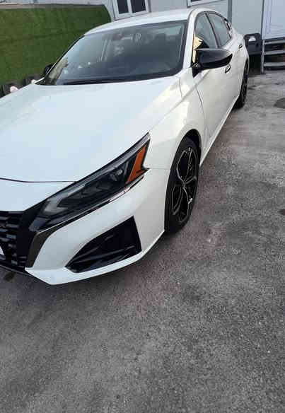 السلام عليكم 
نيسان التيما

موديل ٢٠٢٣

SR فئه

حادث كما موضح بالمنشور

ممواصفات ال SR

معروفه شفتات

داخل جلد وامخمل

نقطه عمياء

بيبان بصمه

تشغيل بصمه

تشغيل عن بعد 

بسمي رقم بغداد

مابيها اي نقوصات كير محرك كهربائيات تبريد كلها كفالة

عنوان بغداد اليرموك الأربع شوارع /*********** ممتواجد ع فيس
