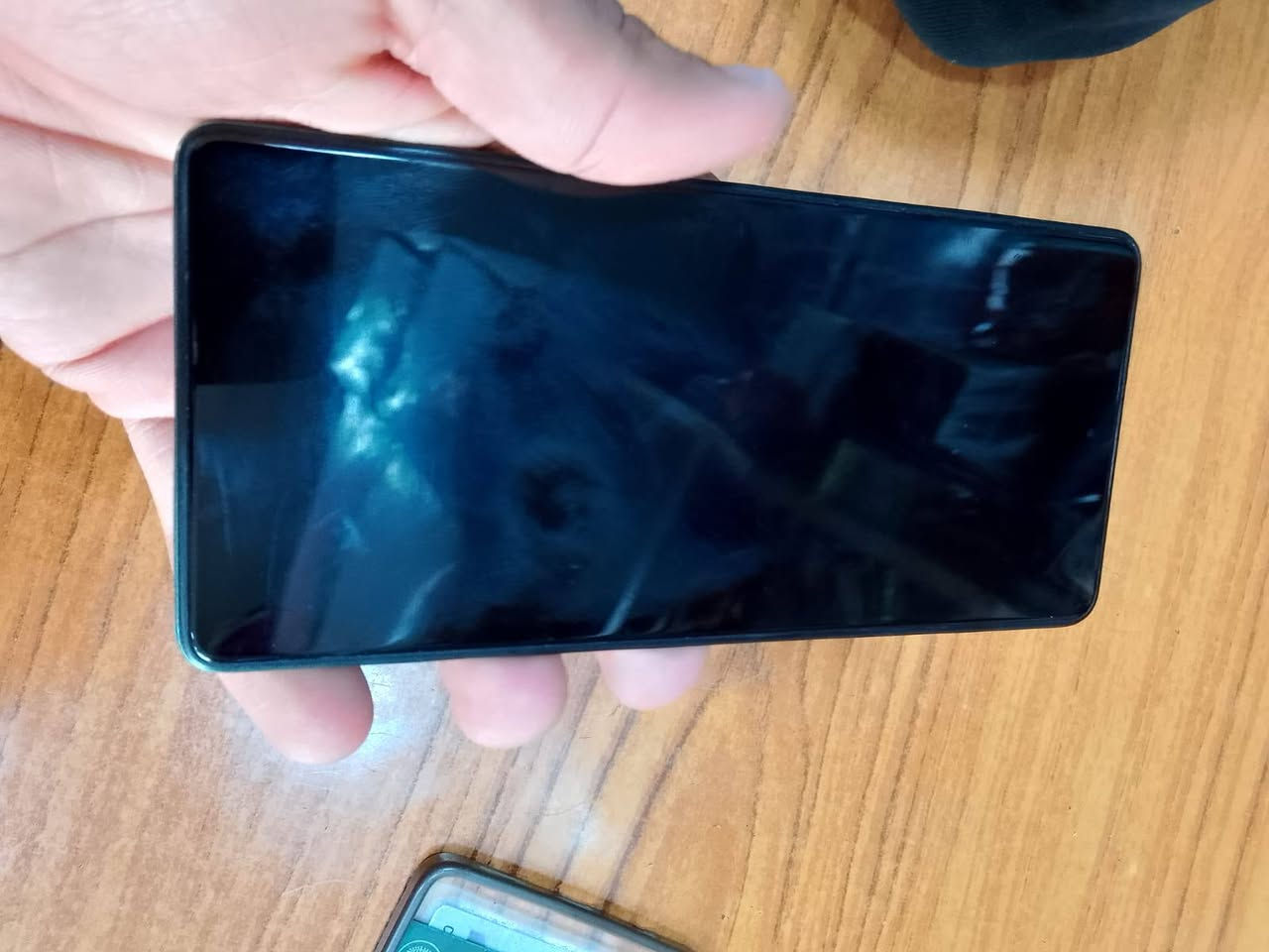 اسم الجهاز TECNO POVA 6 Pro 5G
الذاكره 256 والعشوائيه 12+12
جهاز اي عيب مابي بصمه من الشاشه جهاز نضيف البيع او للمراوسه عادي شعندك نزل وذا شراي السعر  ٢٣٥ بيه مجال العنوان كركوك طريق بغداد وهذا رقمي ***********
