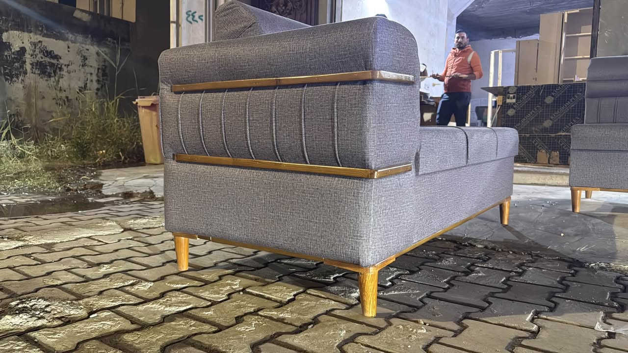 يعلن معمل الأمين عن توفر
🛋️ قنفات وديوانات حسب أحدث الموديلات
بجودة عالية، تصاميم أنيقة، وأسعار مناسبة.

📍 العنوان: كركوك – الحي العسكري – قرب جامع خديجة
📞 للاستفسار: ***********

معمل الأمين… الجودة والذوق الرفيع ✨ كركوك, العراق
