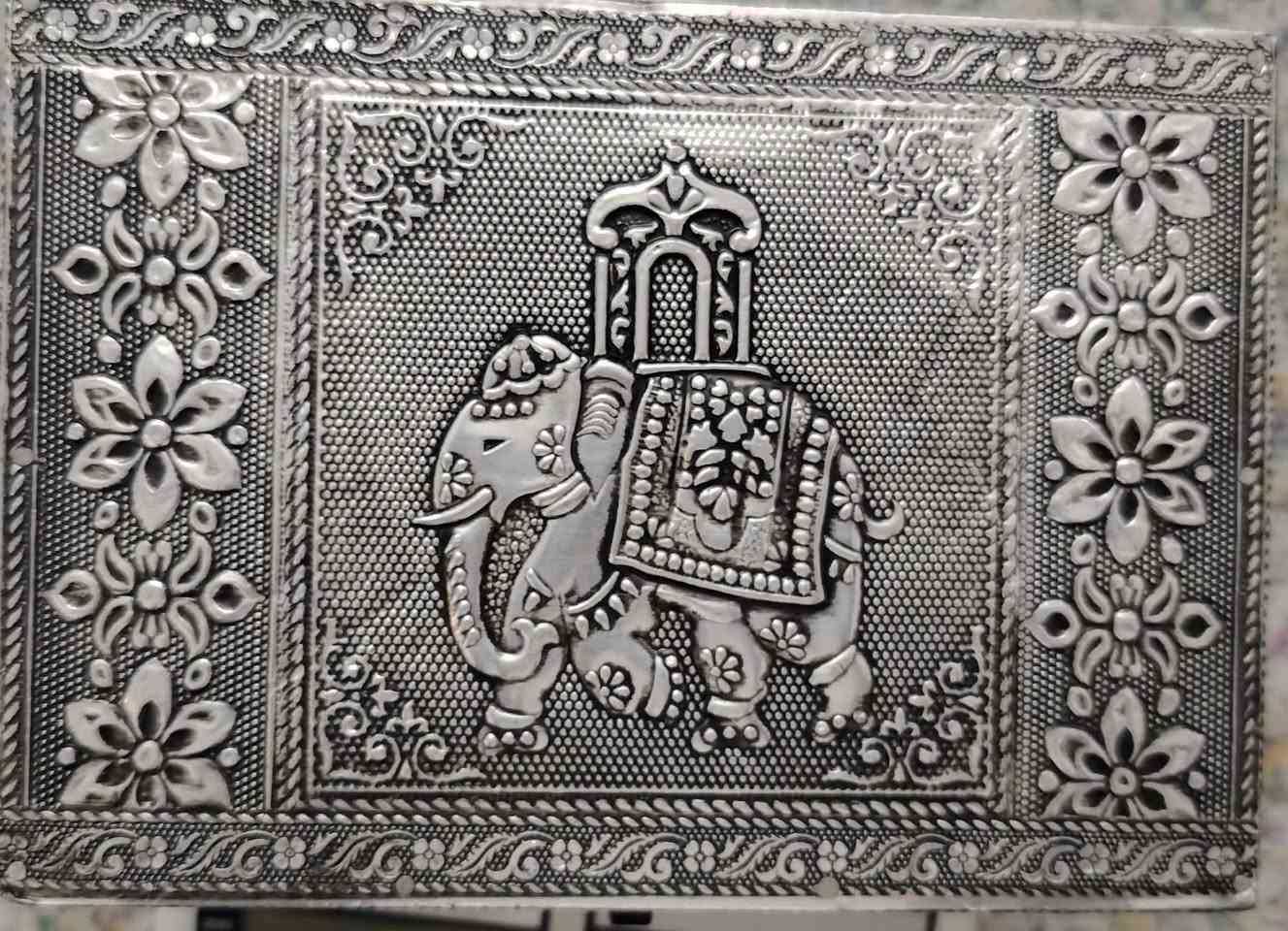 صندوق فضة مابي ختم عمل يدوي


**إذا كنت صاحب هذا الإعلان وتريد حذفه لأي سبب، رجاءا أرسل رسالة إلى الدعم الفني**