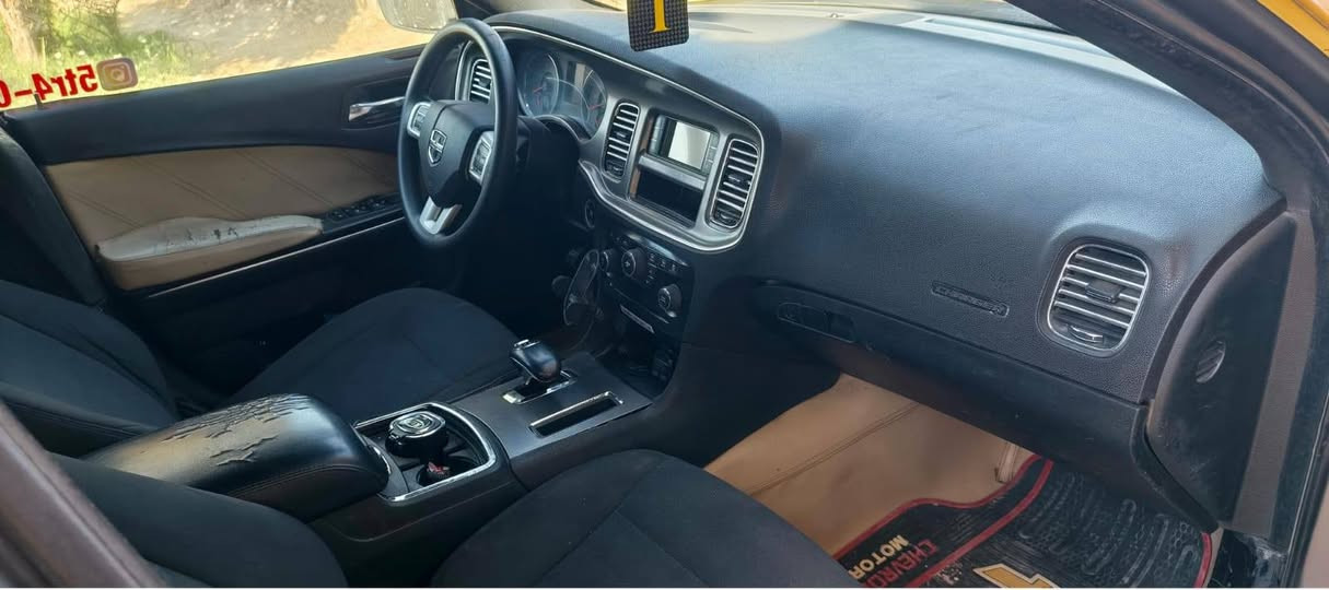 السلام عليكم 
جارجر 2012 امريكي رقم بغداد سنويه 29 باسمي تحويل ثاني يوم  مصفره هيئه وغرامات مكينه وكير طياره جدد تبريد تددفه سياره خير من الله مكاني سماوه 
الاتصال على الرقم ***********
اتصل 🗣📲📞وبيك خير وتدلل
