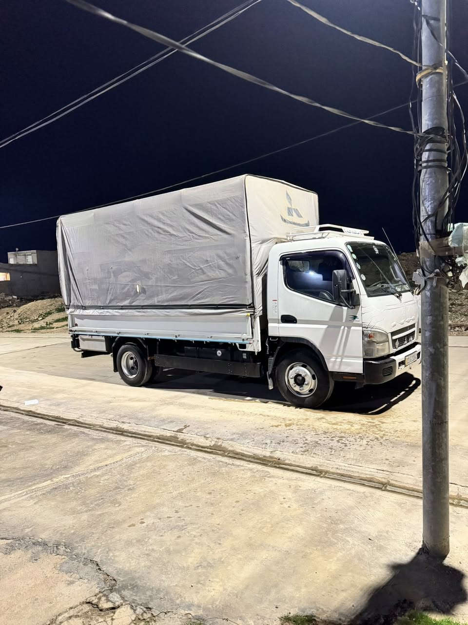 سلام عليكم كنتر 2020مانقصه كلشي بيه بس صبغ باب سايق تايارات 17/5كير مكينه اكسل بشرط لأصرف لا بخار سعر مكان سياره ديالي سعر 235وبيه مجال ***********
