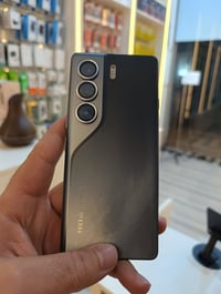 كامون 40 برو 5G • ٢٥٦/١٢ • نظيف ١٠٠%