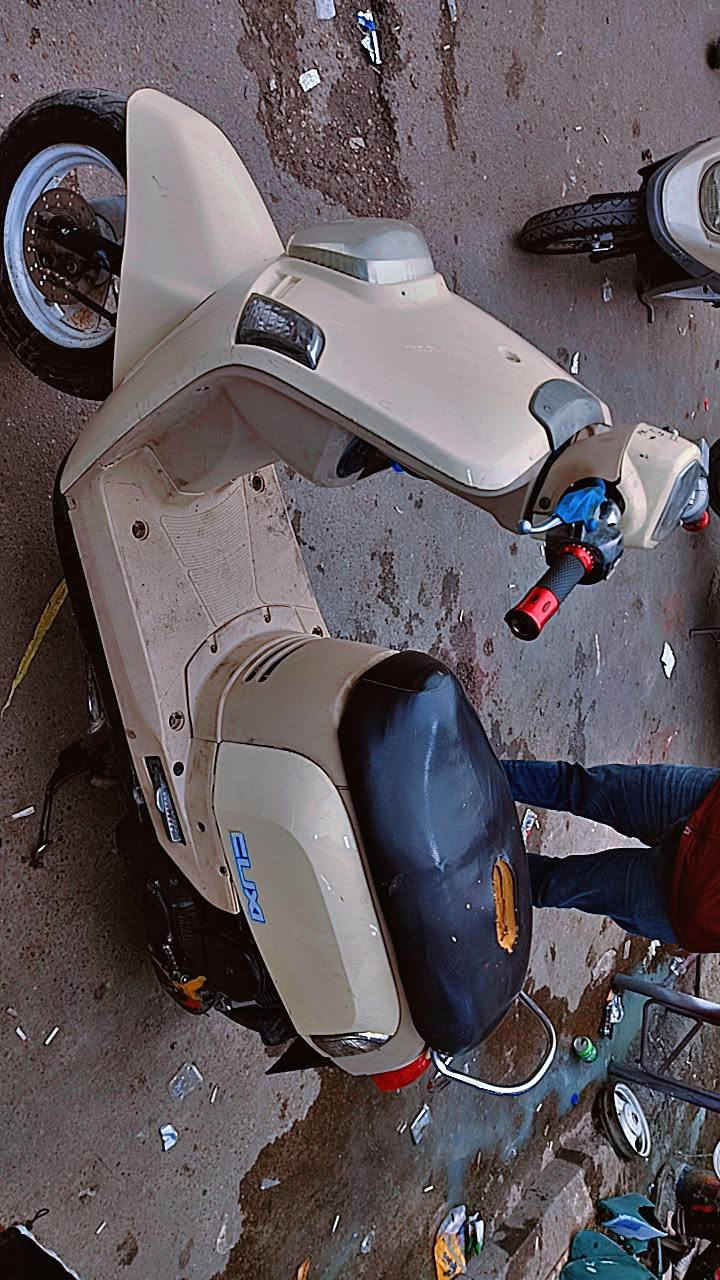 السلام عليكم بوليس مكينة خير من الله سلف هندر كلة شغال دراجة نظيفة مال جني امانت الله للبيع السعر 500وبيهة مجال مكاني بغداد الرقم ***********
