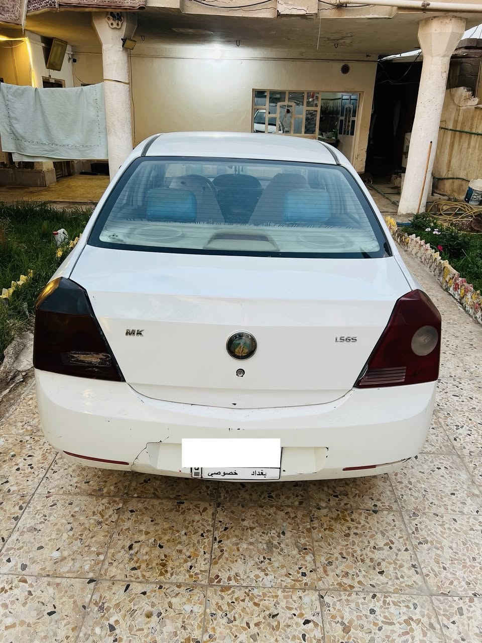 السلام عليكم 
جيلي MK موديل 13 رقم بغداد كير مكينة صدر مكفولات تخم تاير جديد تبريد ثلج كهربائيات فول خير من الله السيارة بيها فقط صبغ قليل بالدعاميه الامامية 
السعر 42 وبيها مجال ‭***********‬
