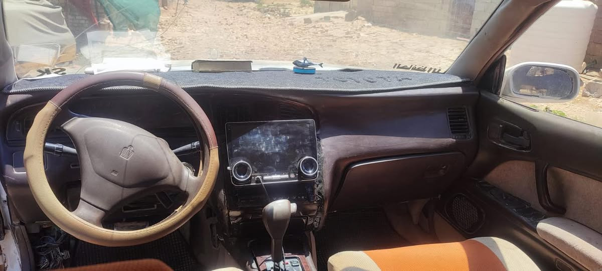 السلام عليكم ورحمة الله وبركاته 
سياره للبيع نوع بطه 
موديل 92 
كهربائية جاهزه جديد 
كشر نضيف طخات بسيطه 
مكفوله من الكص ونقل الجثه 
تخم تاير جديد 
منضومه تبريد جديد 
شاشه جديد 
مكينه مكفول 
الكير بي عته بسيطه 
صاحبه السياره يريد تحويل 
سعر 46 وبيه مجال 
مكلف بل نشر 
رقم صاحب السياره 

***********
المكان بغداد النهروان

