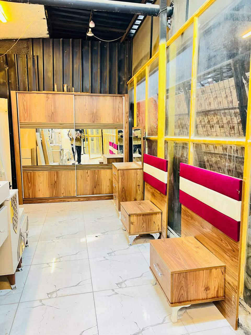 للبيع استفسار حجز وتساب سعر 400الف ***********
