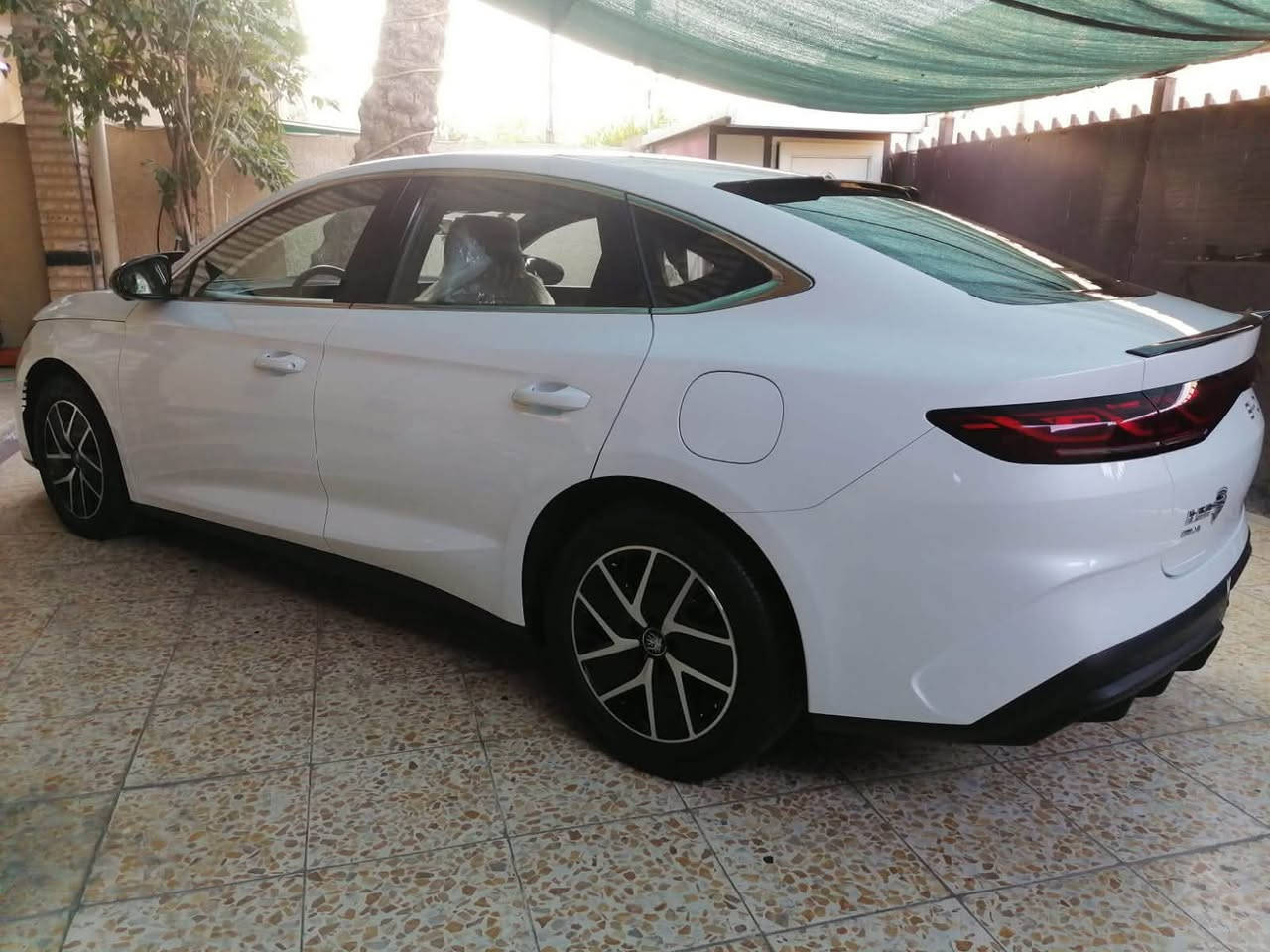 سلام عليكم BYD QIN L موديل ٢٠٢٥ مكفوله كفاله عامه فول سقف بنوراما داخل جلي زيتوني كرسي كهرباء حساس امامي خلفي
شاشه قلاب كبيرة
بطاريه ١٢٠ كيلو بشحن
ويل كب١٧ مثب سرعه هواي بيه موصفات وسيارة جديد وحلو السعر ٢٦ مليون وبيها مجال قليل الاتصال برقم *********** ابو امير
