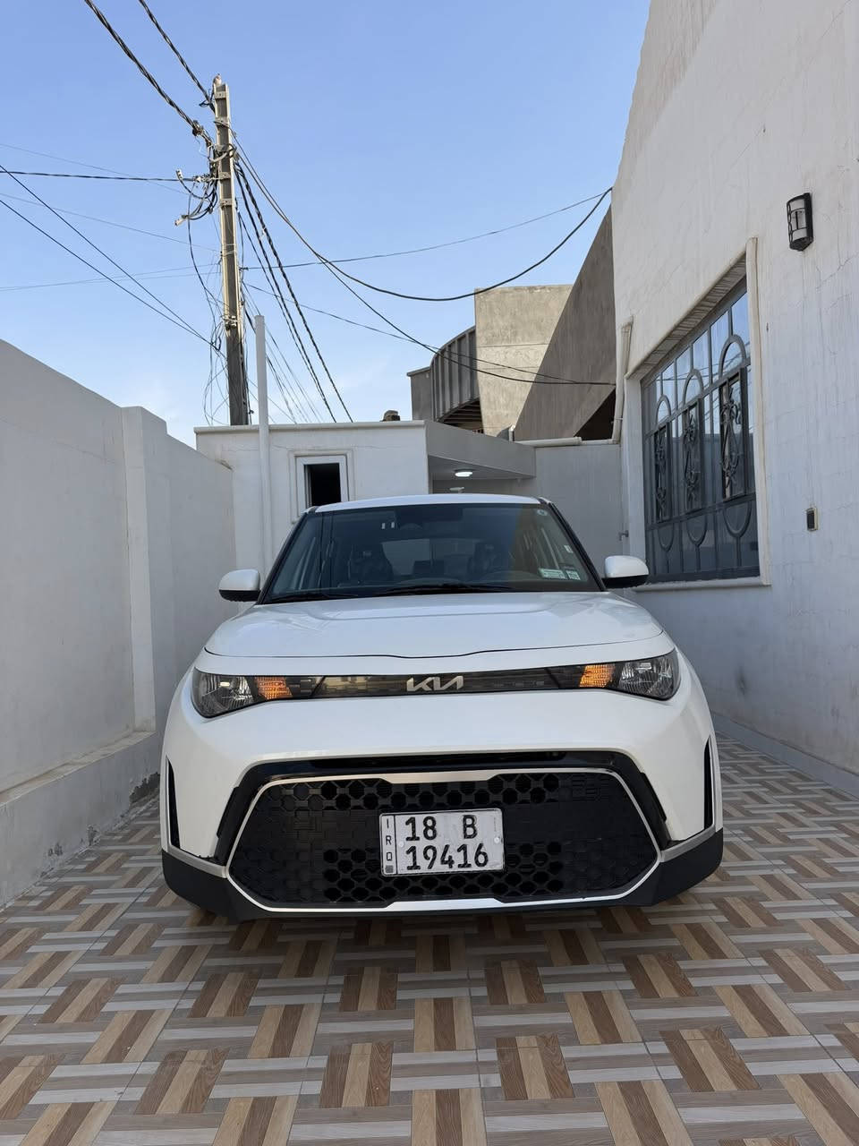 السلام عليكم
كيا صول موديل 23 
ماشيه 36 جديده جدا 
مكينة 2000 دوش 
السعر 158 وبيها مجال 
حادثها  جاملغ وبنيد 
مواصفات 
كامرا 
شاشة لمس كاربلاي 
رادار امامي 
رادار خلفي 
رادارات جانبية بالمرايات الجانبية 
توقف تلقائي
تحديد مسار 
كروز سرعه 
اطفاء ذاتي بالازدحامات 
تحكم ستيرن حميع الاتجاهات 
ويل كب 
مكانه حله. 
هـ***********
