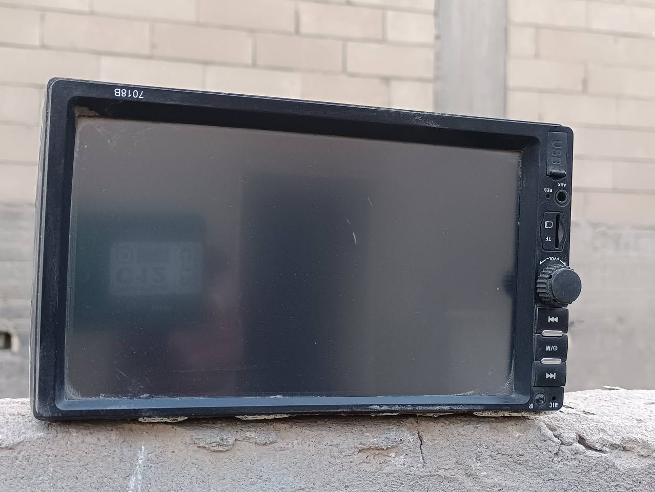 السلام عليكم
جويترات للبيع 2500و3000فيشه وبطل 
وشاشة كامرةبلوتوث واواكس ورام شغال ونضيف 
الغراض كلهن 200اتصال على***********كربلاء
