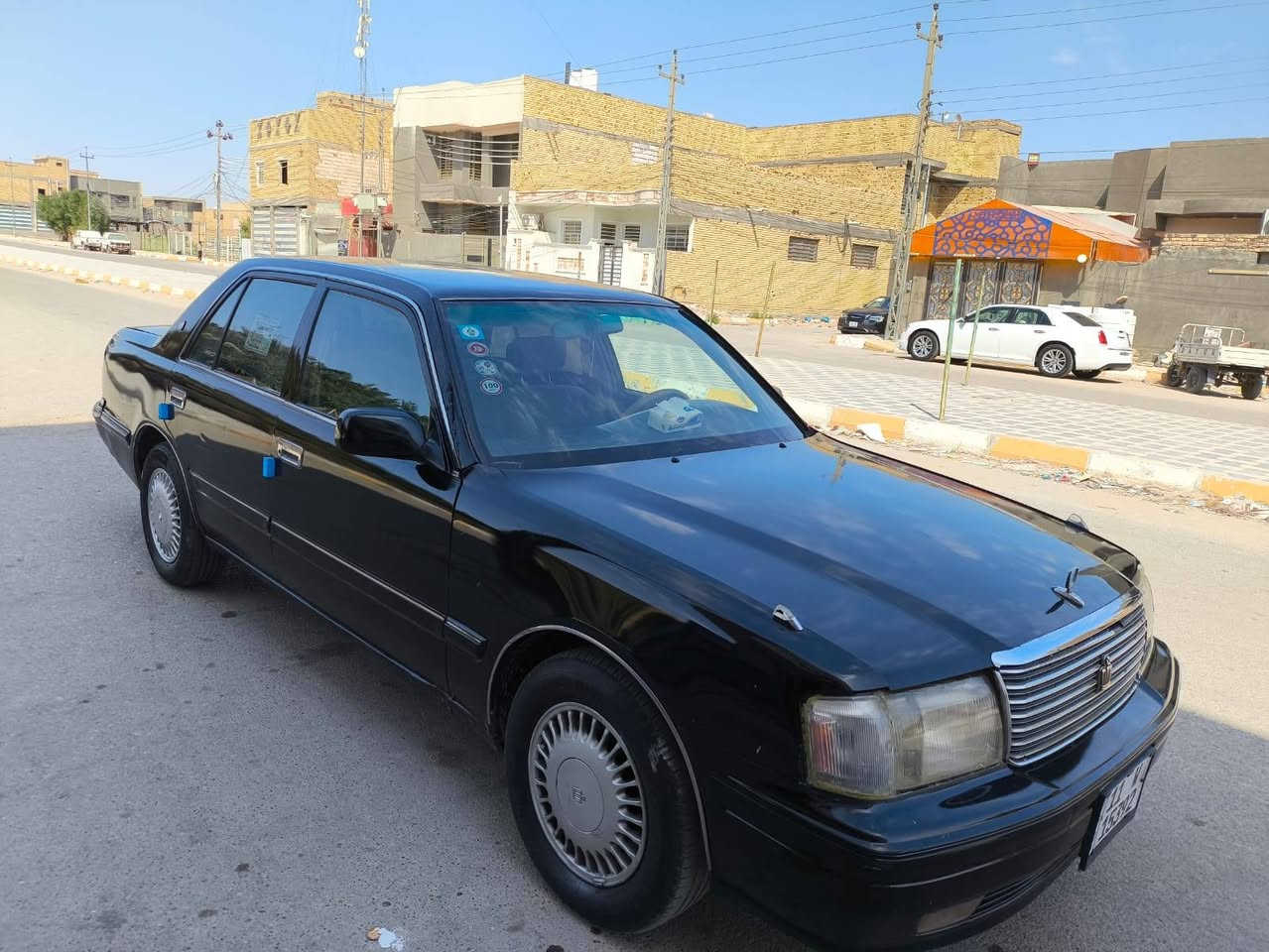 سلام عليكم سياره راس ثور تحوير قصق موديل 97 مكفوله من ضربه وكص ونقل وعيب شرعي رقم بغداد تحويل ثاني يوم سنويه 2030 مكينه وكير شرط لفحص سعره 75٠ مراوس حسب لقناعه عنوان ناصريه مركز *********** ناصرية, ذي قار
