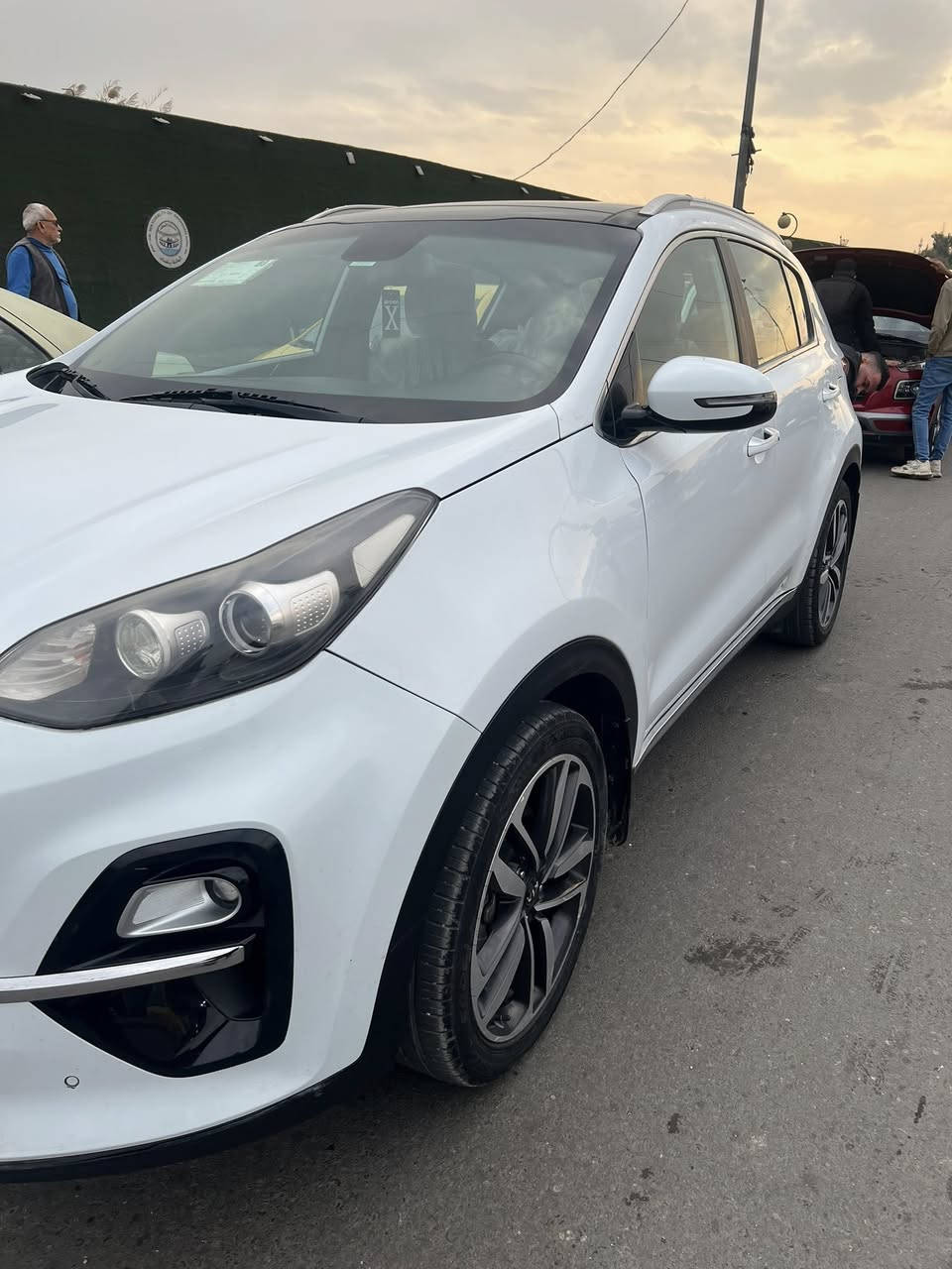 السلام عليكم
سياره سبورتج 2019 خليجي الشكل العشرين   نضافه فول صدر جديد بنو رامه بصمه تحكم ستيرن مري شفط السياره بس بارد بيها  السياره خير من الله ماشي 87 العنوان بغداد الامين الثانيه 

للاستفسار :***********/***********
