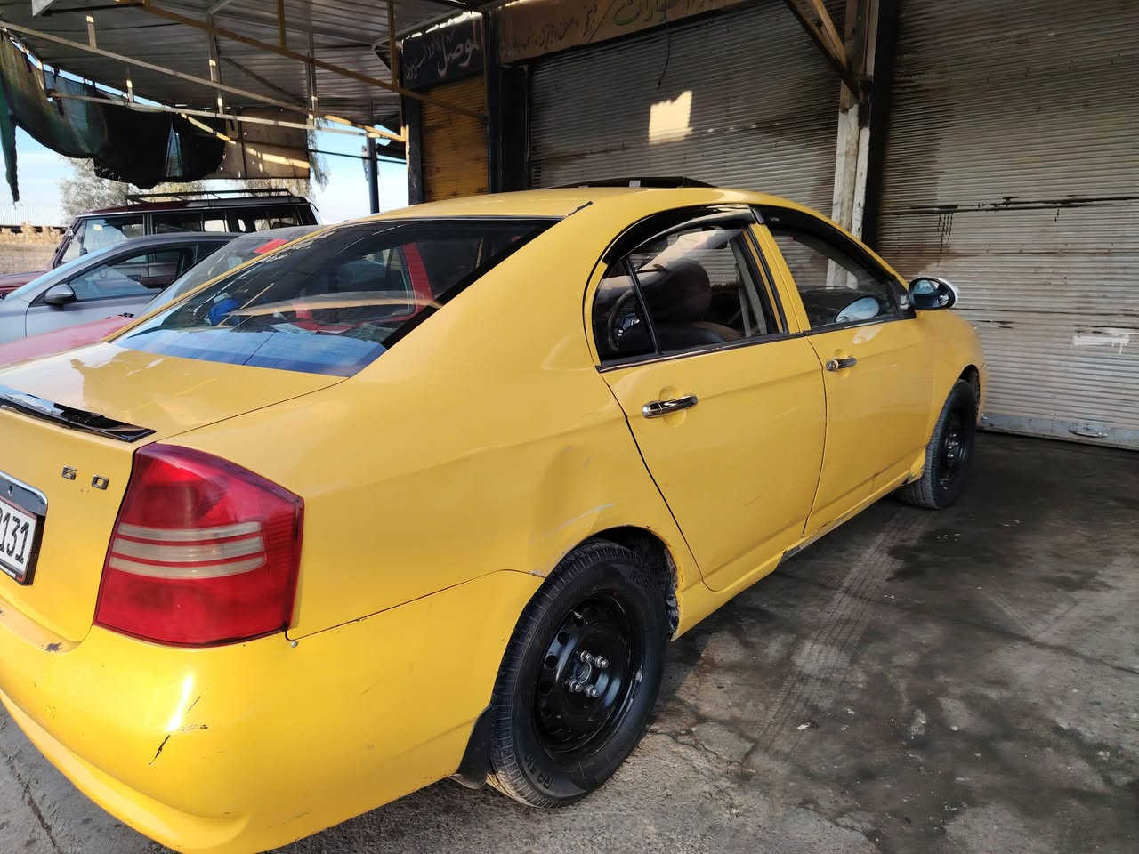 السلام عليكم
ليفان للبيع موديل  موديل 11 سنويه 27السياره بسمي
هيئه وغرامات  صفر  محرك وكير يارس 
ملاحظه الكير بي صوت تورباين  ونه خفيفه
كابون بيها الكتروني  سعرها ٤٠ وبيها مجال 
*********** والخاص مفتوح
