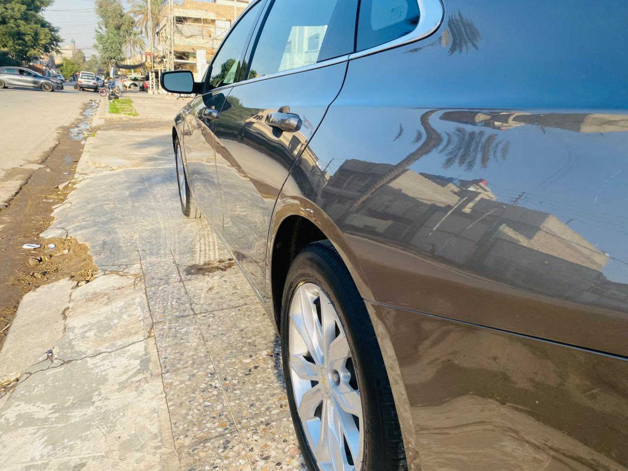 للبيع 
ماليبو موديل 2020
سياره ماشيه 50.000
سياره باسمي رقم بغداد انكليزي
سياره جاهزه منكلشي تخم تايرات حداديه كير محرك 
حادثه فقط بنيد مصيوغ  بنود لغد بدون شاصي وموضح بلسونر 
محرك 1500 تيربو 
مكان السياره بغداد البياع
للتواصل 
***********
