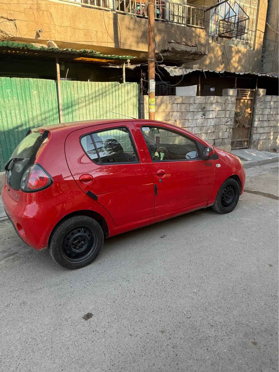 سلام عليكم سيارة باندا للبيع موديل 13 رقم انكليزي هزة جديدة تبريد شغال  مكفولة عنوان بغداد  (مكلف بل نشر هذة رقم التلفون صاحب السيارة) ‭٠٧٧٠ ٧٧٨ ٤١٧٨‬
سعرها 55 وبيها مجال بغداد, العراق
