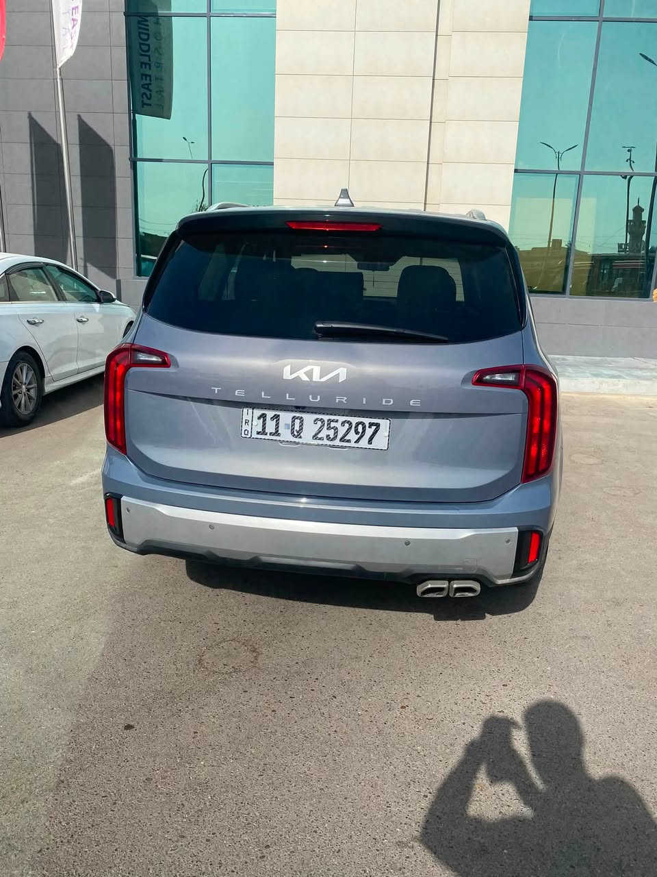 السلام عليكم :
كيا( تيلوراي24 20 KiA) محرك 6سلندر حجم  3800  
سياره استعمال شخصي بيه بنيد ودعامية فقط ارباكات كلها سليمة وشاصي ولغد مكفول مابي شي   والباقي مكفول ماشية 37000كيلو وقابلة لزيادة
المواصفات 
1-كشنات جلد
2-شاشه كبيره متصلة
3-رادار امامي
4-رادار خلفي
5-رادار جانبي
6-نقطه عمياء
7-وقوف ذاتي امامي
8-وقوف ذاتي خلفي
9-اربعة أنظمة قيادة 
10-نضام مانع تزحلق
11- نظام سبورت درايف
12-  8نمر 
13-نظام إطفاء ذاتي عند الوقوف
14-نظام مقياس اطارات السياره
15-هند بريك بصمه
16-مقاعد خلفية سياحي 7راكب
17-تبريد مركزي 3 قطع
20-محرك 6 سلندر
21-قياده ذاتيه
22-تحديد مسار   
23-تشغيل عن بعد
24-شاحن لاسلكي
السعر 290الف وبيه مجال وترهم مراوس
الاستفسار ***********
