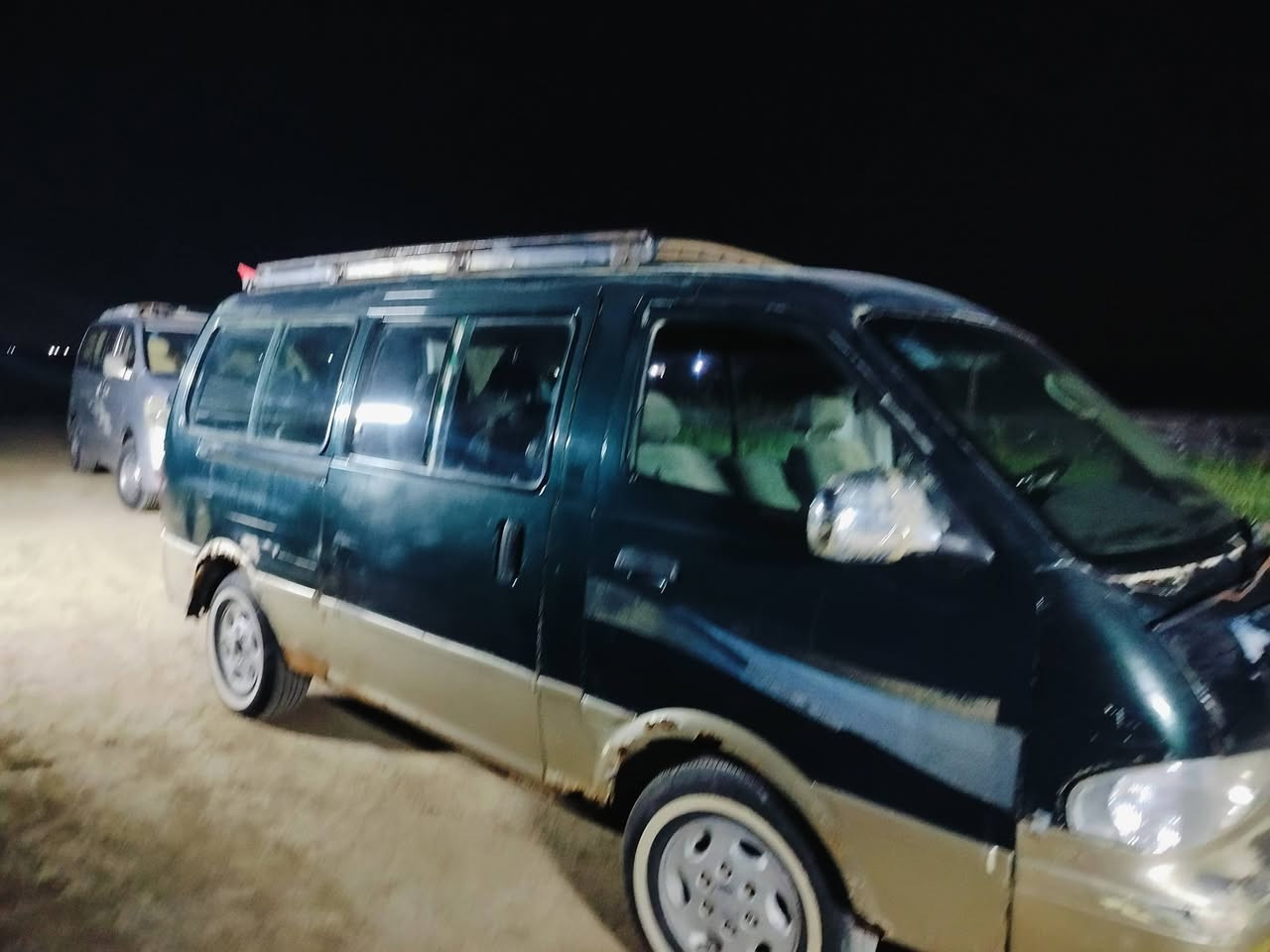 السلام عليكم سياره كيا بريجو مديل 96كير وكسن مكفولات تخم تاير باتري السياره حلوه  السعر 47وبيه مجال العنوان حله ورديه خارج للاستفسار على الرقم ***********
