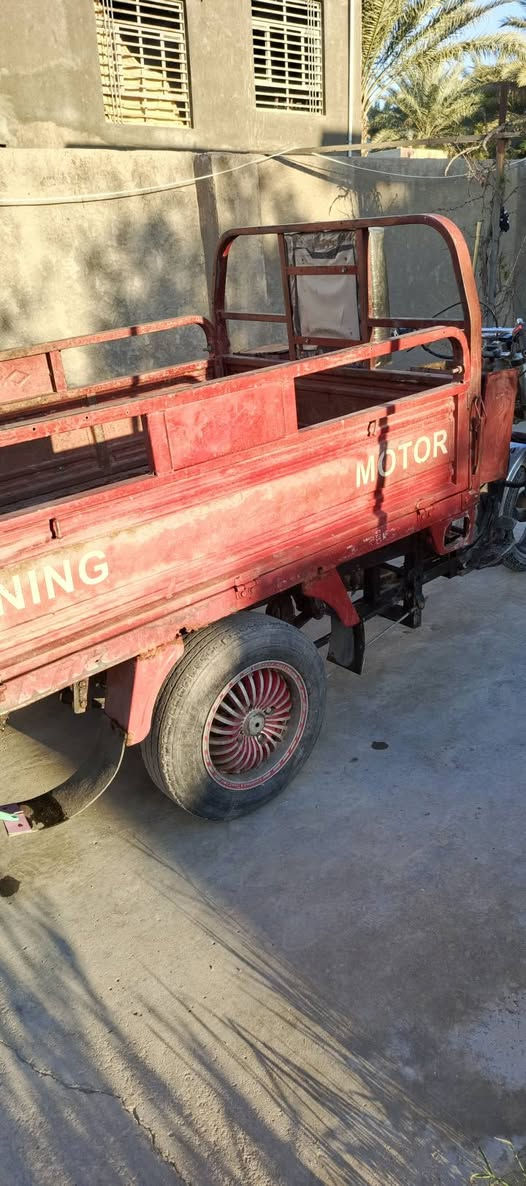 سلام عليكم ستوته موديل 2015 مكفوله من الخياس ستوته نضيفه ومكينه خير من الله ستوته ماناقصها غير بس صفاحيات  وبك لايتات وره فقط والباقي كله كفاله ستوته مال جناي الله شاهد السعر 1100 وبيها مجاال مستعجل ع بيعتها الموشراي لا يدخلي رجائن ***********
