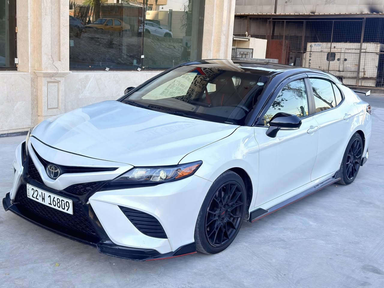 كامري 2023(TRD)
6 سلندر تي ار دي  
كشنات جلد (TRD) سبورت 
المواصفات السياره 
حساس خلفي ونقط عمياء.
تنبيه الخروج عن المسار .
تحذير تصادم.
وضعيات قيادة.
شفتات ستيرن.
وشاشه وكامره.
دخول ذكي وبصمه.
كشنات مختمةtrd.
ويل 19 مختم ايضا(TRD).
مكينه 3500  v6.
كزوز رياضي من تيوتا مختمtrd.
سيارة جديدة ماشية (32) الف.
رقم سياة (اربيل) الهزه جديدة2026.
سنويه جديدة  2030.
السعر 186$
رقم الهاتف ***********

حادثه باب وجاملغ
