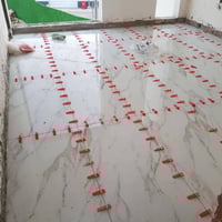 كادر سراميك وبورسلين • استلام مهندس • مساحات كبيرة مفتوحة