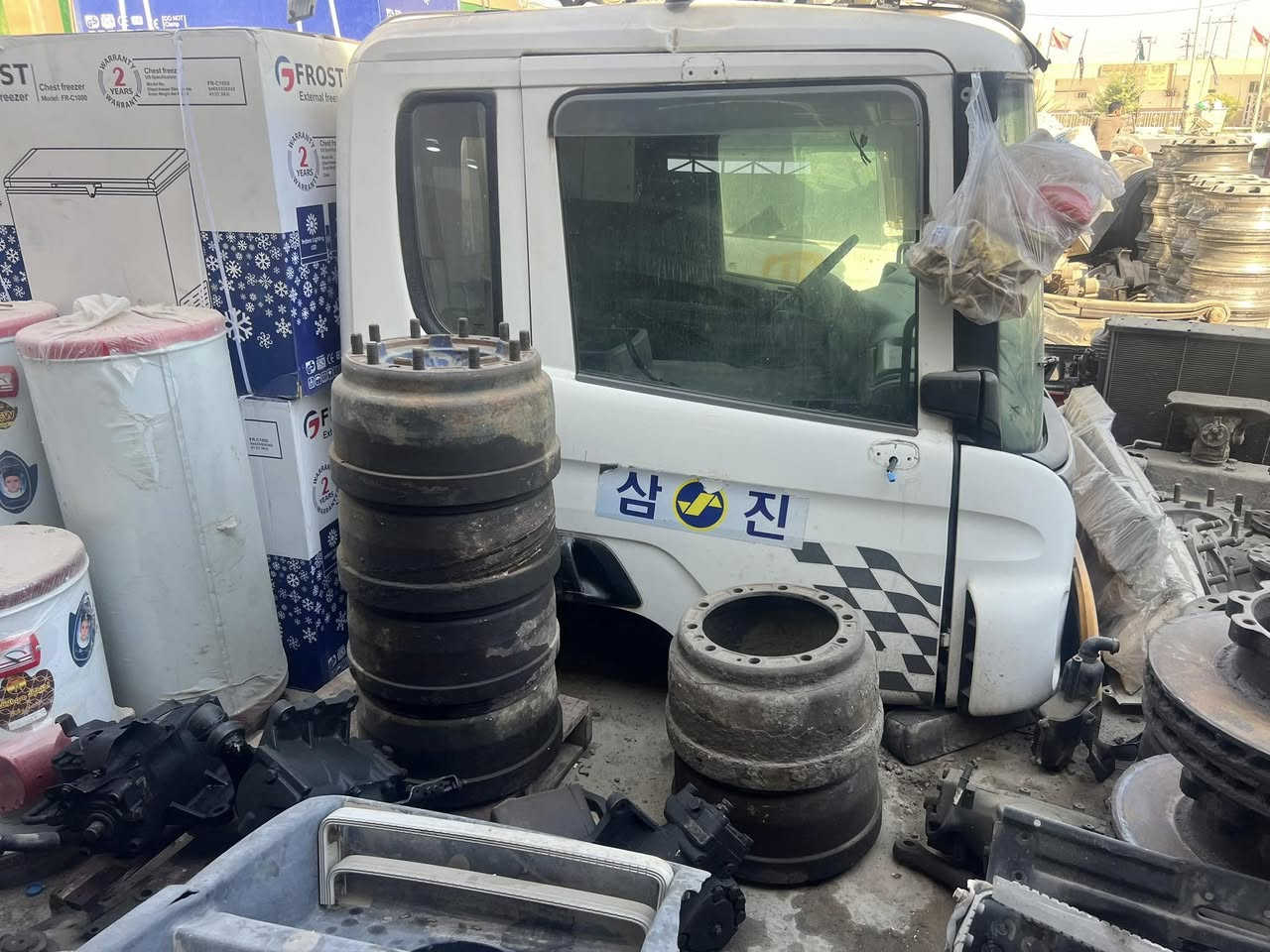 وصول قطع غيار سكانيه بجميع انواعها العنوان كراج الانوار لتفصيخ سكانيا ناصريه تقاطع السجن الاصلاحي  الاستفسار *********** او ***********@إشارة
