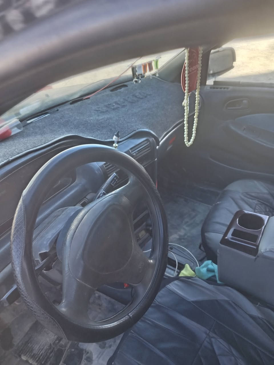 السلام عليكم كيا سيفيا للبيع رقم بغداد دولي سنويه نافذه لل30 تريد وكاله تريد تحويل تخم تاير جديد صدر جديد كهربائيات كلها شغاله كير اوتوماتيك مجرد بيها خيط بخار بس بدون تنقيص مكان سياره سامراء السعر 32.. رقم ***********
