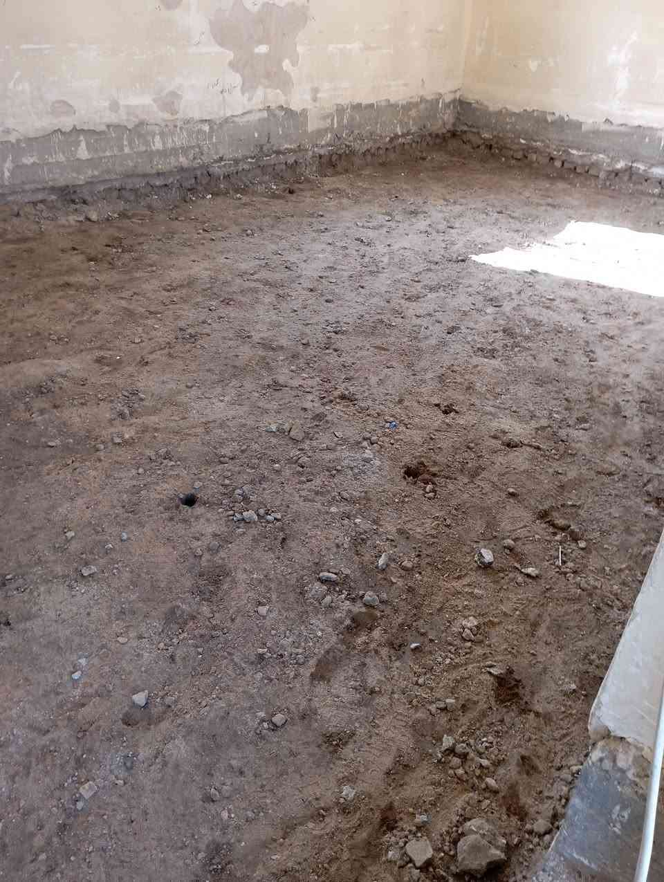 السلام عليكم كادر تفليش قلع أرضيات تكشير ترميم تدخيل سبيس جلمود حدل كص رباطات حفر شغل اولى اتصل ***********
