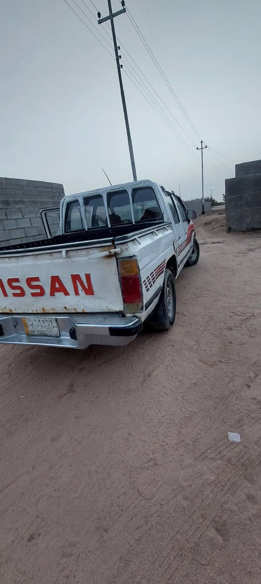 سلام عليكم نيسان موديل 93 المكان البصره زبير الهاتف ***********
