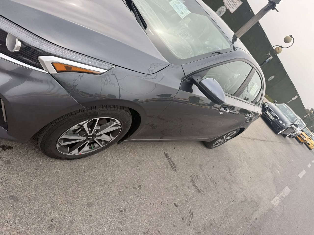 فورتي 2023 بيه صبغ بنيد وجاملغ والباقي مكفول سونار وصور الحادث مرفقه داخل عسلي مواصفات
تحديد مسار 
قياده ذاتيه 
كروز سرعه 
شاشه كأمره دوراه
ماشيه 40 الف 
تخم تاير قبل يومين شادهم 
مكينه 2000 دوش بلاديه مامفتوحه 
صدر بلادي 
الرقم الجديد باسمي 
مكان السياره بغداد بلديات 
*********** السعر مناسب
