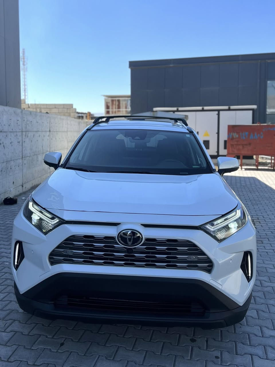 سلام عليم
RAV4 Limted 2024 

9000 mil ماشي

وارد أمريكي 

حادث  بصيط بابين جيهة سايق صبوخ بدون دواخل بدو إرباگ كلش سليمه صور حادث ورقم شاصي موجودة

2T3Y1RFV0RW333931

سيارة فول للفول ١/١

يعني خمس كامرا كشن تدفيه وتبريد شاشه كبير سماعه JBL حساس خلفي وأمامي شغال وايرليس جارج ويل عشرين فول فول

مكان سيارة سليماني

بشرط الترقيم شمالي

سعر ٢٦٠ ورقه

***********
