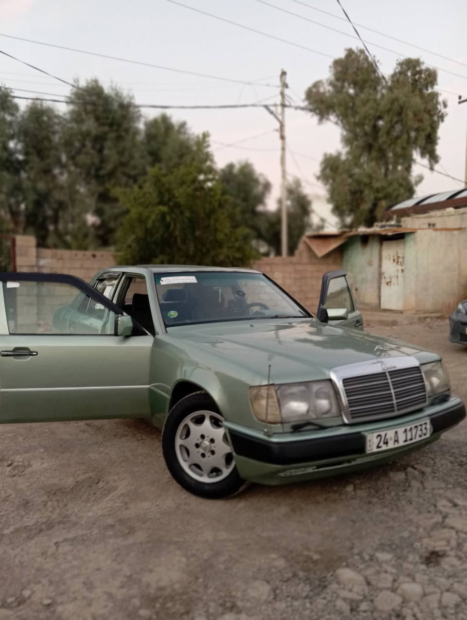 سلام عليكم مرسيدس دب موديل 87 محدث92 Ab رقم دهوك سيارة كلش نضيفة تدفئة تبريد كاملة تخم تاير حداديةجاهزة كاملة مكملة علة اخر شي قواعد دبلات سليمة مكاني ديالى دلي عباس سعر 57 و بيهة مجال قليل كلش رقم الهاتف ***********
