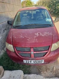 دوج كرفان ٢٠٠٧ بتره  سياره بسمي  المكينه ٣٣٠٠ سياره جاهزه مابيه اي نقص...