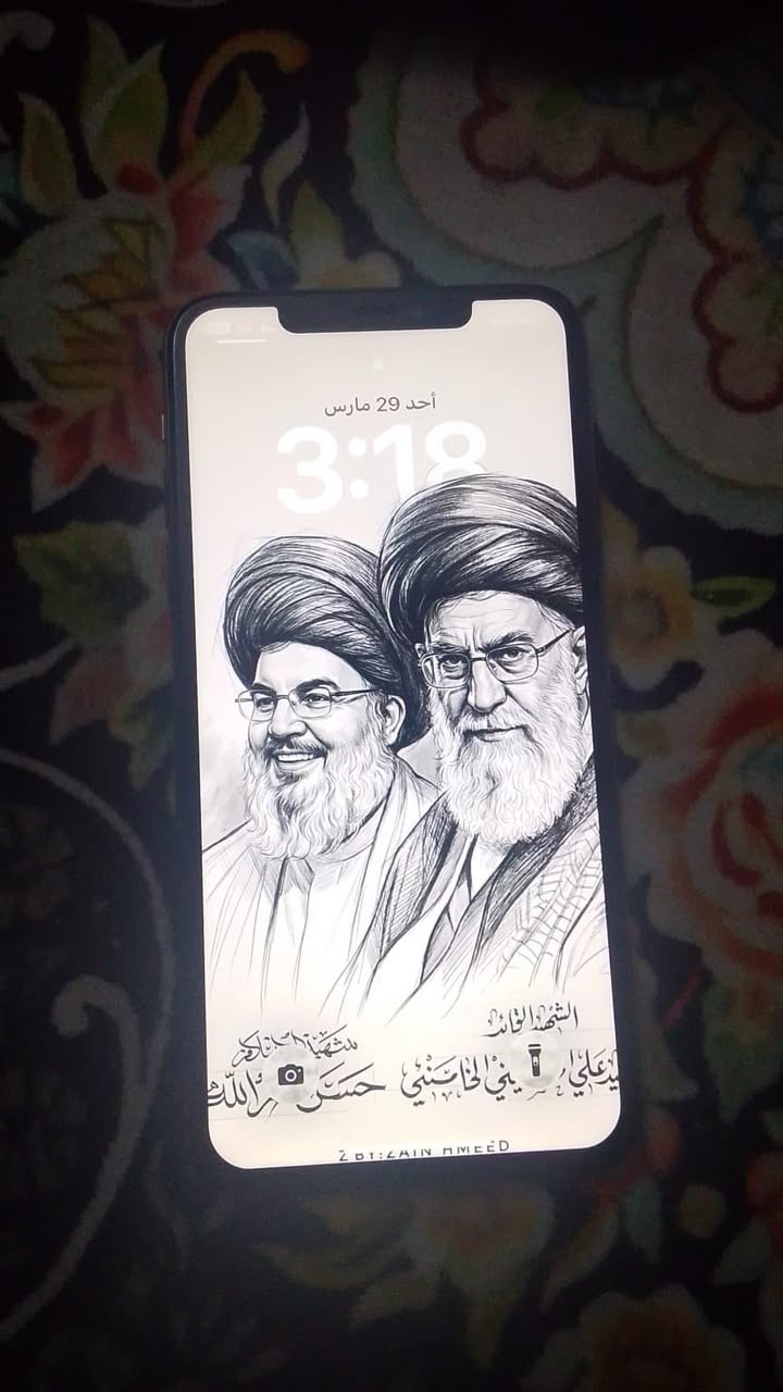 السلام عليكم أيفون 11برو ماكس نضافة فول مبدل شاشة وبطارية أصليات الجهاز كله شغال فيس إيدي شحن أنسا صرف جهاز مال جني مكاني بغداد ***********
