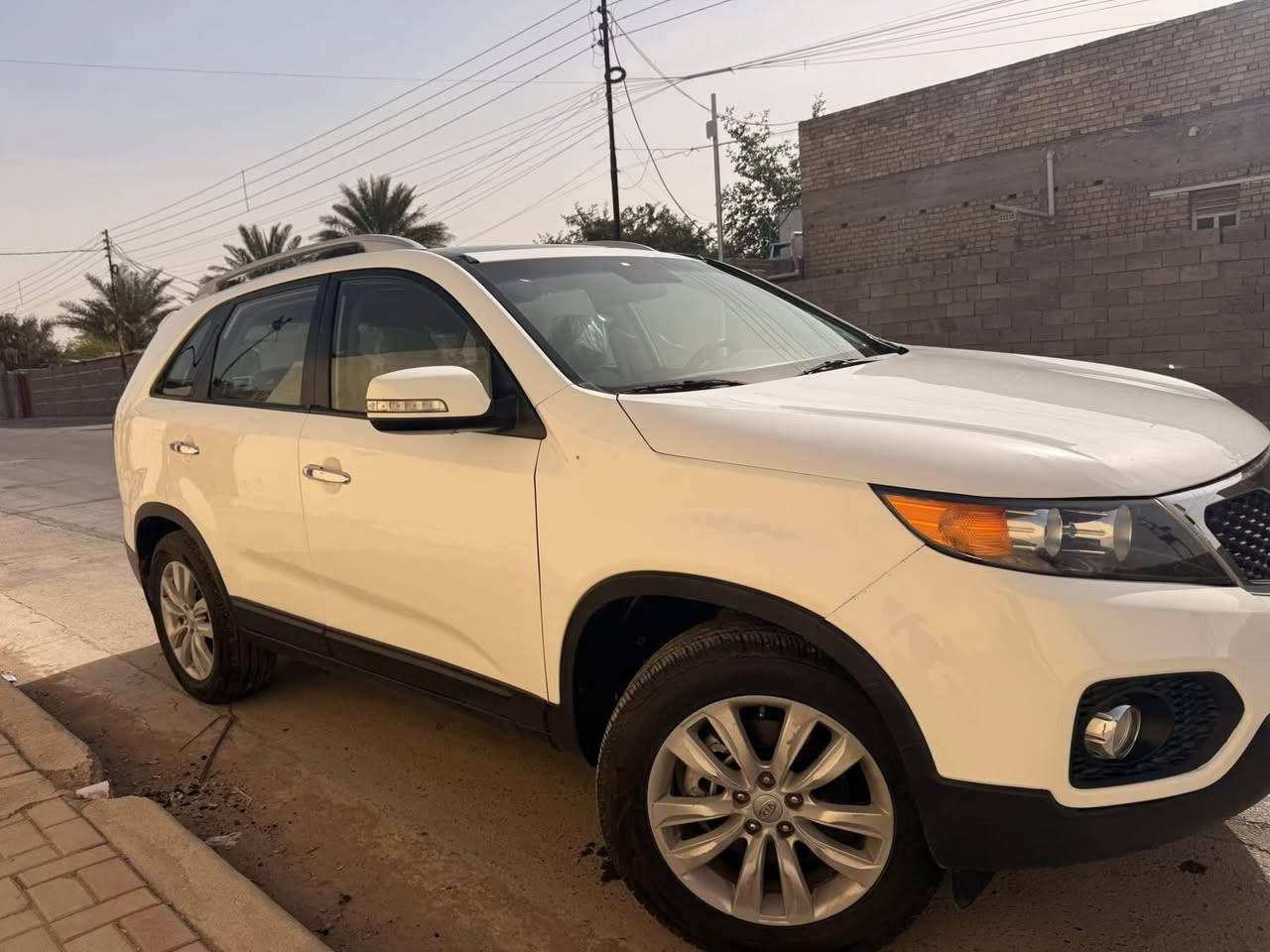 سلام عليكم
سورنتو خليجي٢٠١٠ محرك سته سلندر 3500  
سيارة فول ماعدا الشاشه 
فتحة با السقف بانوراما 
حداديه جديده 
تخم تاير جديد
مري شفط
تحكم استيرن
لايت زنون
كروز سرعه
حساسات خلفية 
تبريد 3قطع
سونار موجود آخر الصور 
السعر 14500دولار
رقمي ***********
