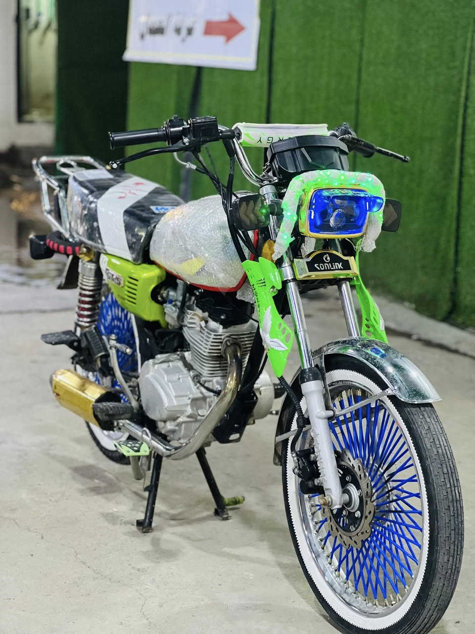 يالله
السلام عليكم للبيع تايكر 4كير محرك 125 ممفتوح نشاط فول موديل 2024 

تايرات جدد كهربائياته شغاله دراجه حلوه حيل السعر 750وبي مجال 

مكاني رمادي شارع40

للستفسار***********
