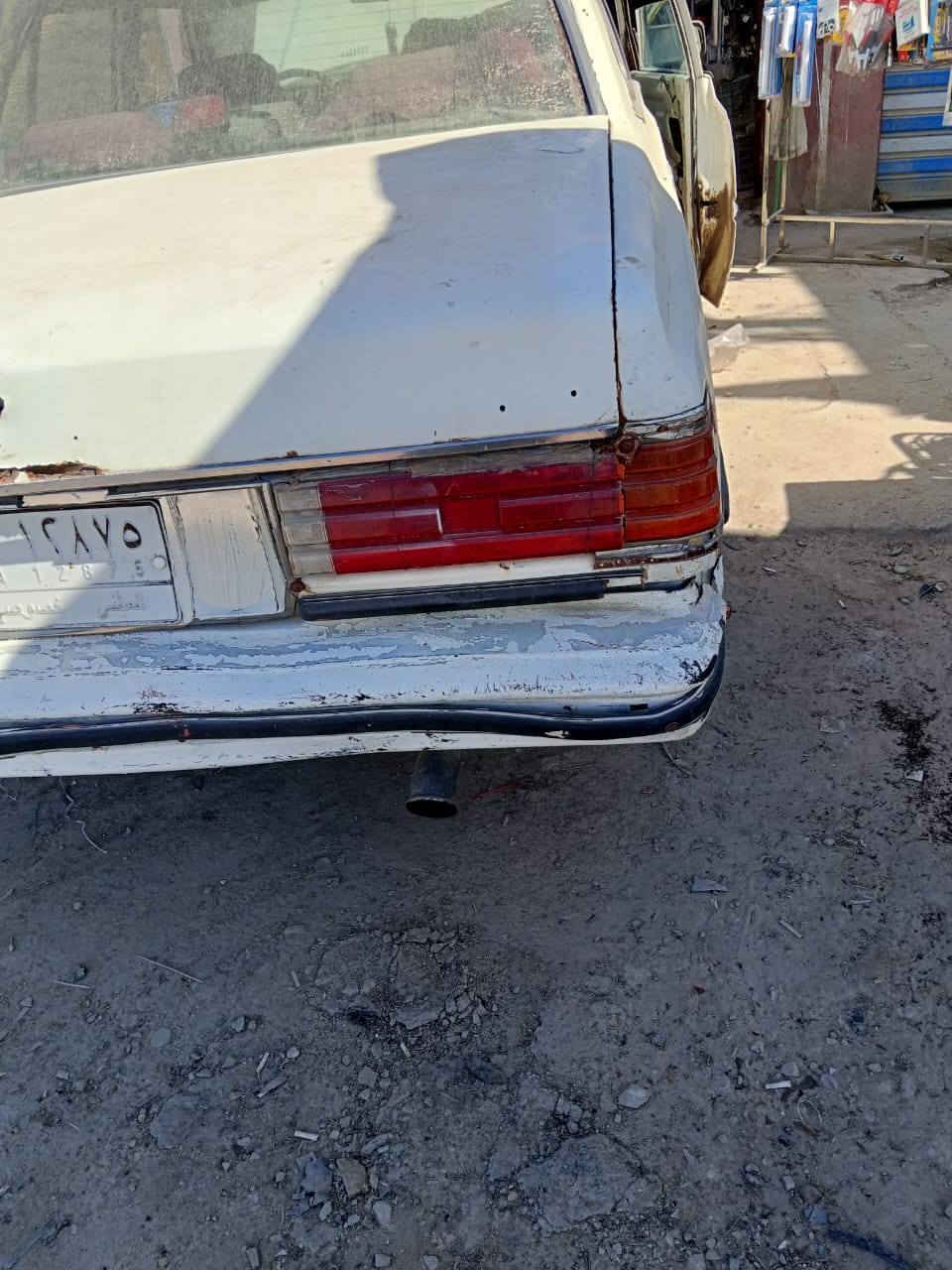 السلام عليكم سوبر 83 محرك بطه نضيف جداً رقمي مثنى ألماني سنويه عظم نافذه 24 صاحبه متوفي ابيع كوم حديد اتكفل بس كير ومحرك جدد مكاني كوفه شارع المعمل مقابل مدرسة الازدهار رقمي *********** قفل 13 ورقه
