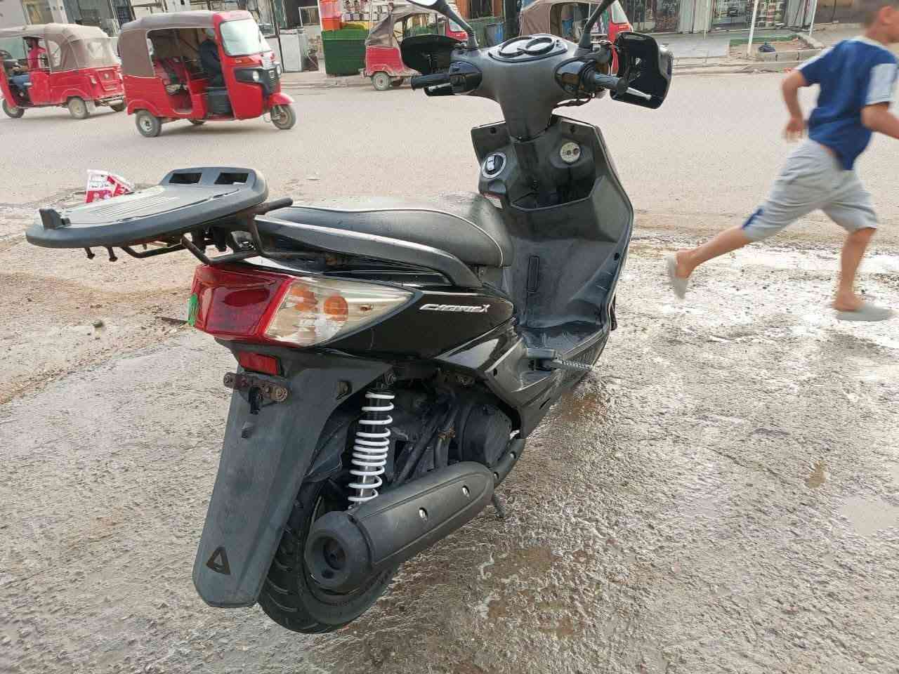 السلام عليكم....
دراجة سكنس(فحل )   ياباني نوزل🛵 للبيع
دراجة شلعه معدل كهربائيات كلهه شغاله 
دراجة جديده  بلادية   قبل ٣ أشهر نازله رمبه 
أي نقص مابيهة
جيب فيتر وتعال افحص
العنوان بغداد  الرشاد *********** وتساب موجود
سعر ١٥٠٠ وبيه مجال قليل
