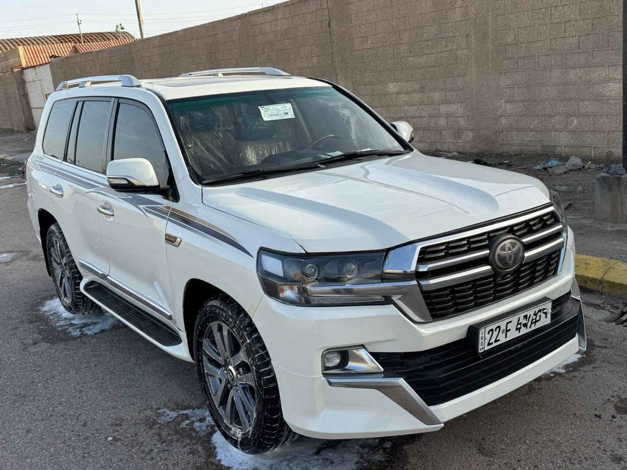 السلام عليكم
#ادوات #ادوات #ادوات
لاند كروزر  Gxr  موديل 2009 محدثه 2021
#مكفول گص وفتح وعشائر
محرك 8 سلندر  كشنات جلد 
سياره جديده كارتون بدون نقص 
دخول جديد داخل عسلي 
#المكان البصره 
#السعر 188   
***********
